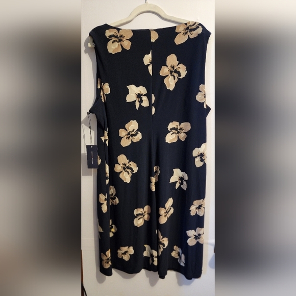 🌸👗NWT Tommy Hilfiger Black and Tan Floral Midi Dress size 18🌸 - Picture 2 of 6